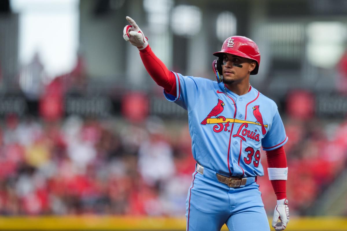MLB: Game Two-�����Ӱ�ԭ�� Cardinals at Cincinnati Reds