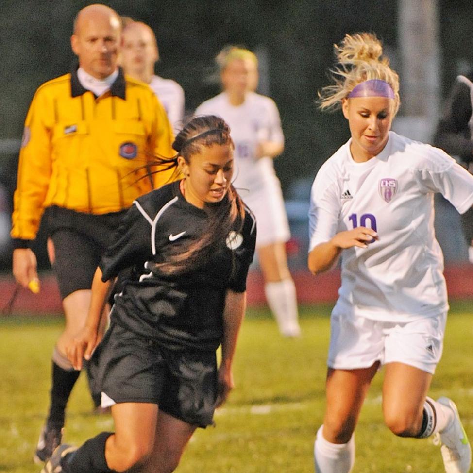 Granite City S Finishing Touch Hands Collinsville First Conference Loss Girls Soccer Stltoday Com