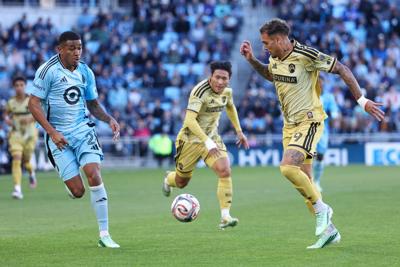Oct 17, 2026; Saint Paul, Minnesota, USA; Minnesota United FC defender Jefferson Diaz (28) and �����Ӱ�ԭ�� City SC forward Rafael Navarro (9) compete for the ball during the first half at Allianz Field. Mandatory Credit: Matt Krohn-Imagn Images