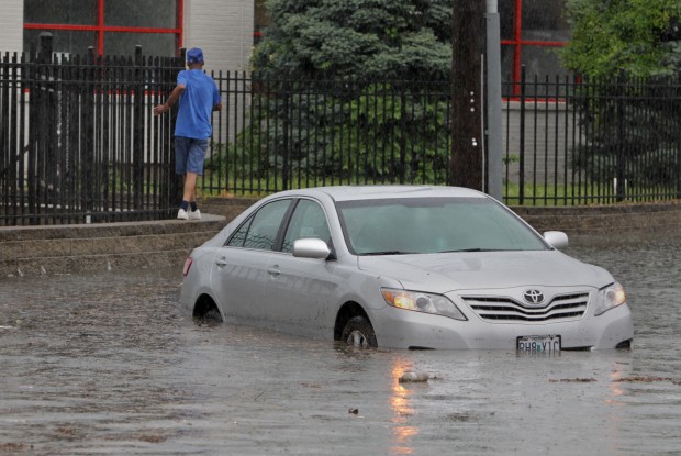 Flash flooding reported in St. Louis area