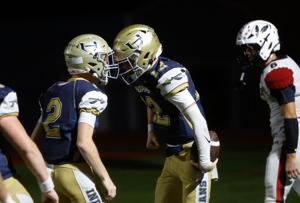 Landon Duke has a hand in five touchdowns as Holt surges past Winfield