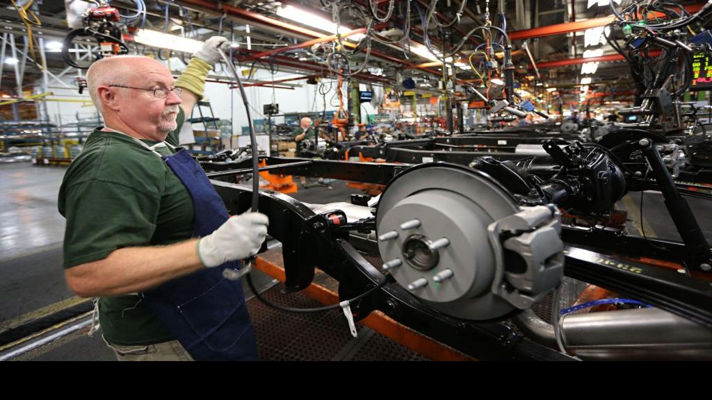 Wentzville Gm Plant Adding Third Shift 750 Jobs Local Business Stltoday Com