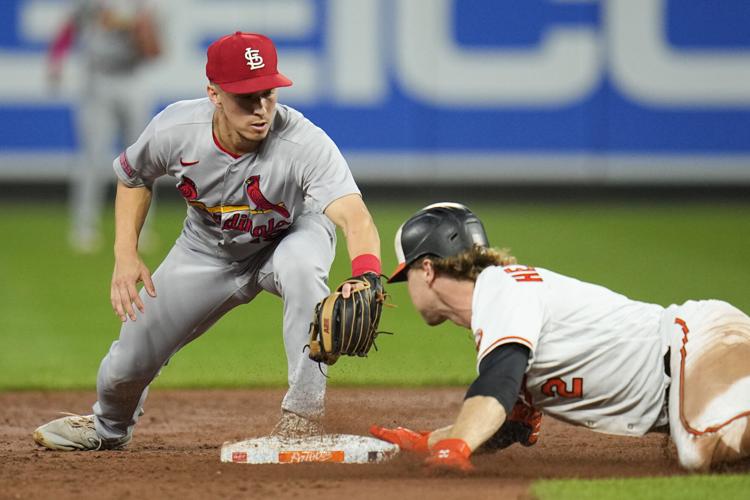 Orioles topple Red Sox, 5-2