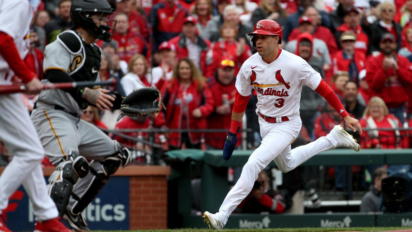 Homecoming Kings: After raucous red-coated pomp, Wainwright and O'Neill lead Cardinals' 9-0 romp
