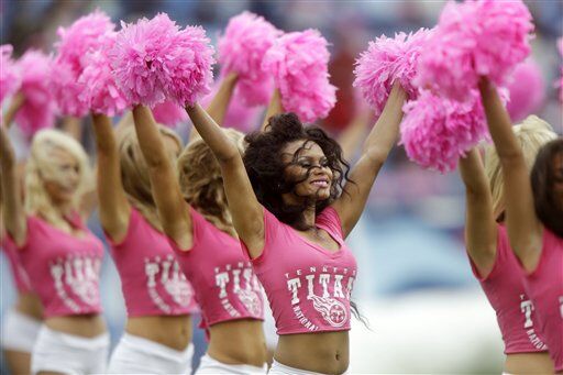 Pretty in pink: NFL players, cheerleaders raise breast cancer awareness -  Photos - Washington Times