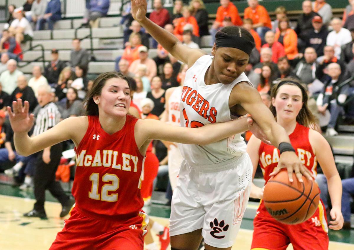 Edwardsville Vs Mother Mcauley Girls Basketball Girls Basketball Stltoday Com