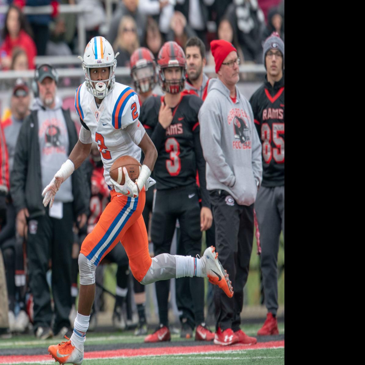 East St Louis Overpowers Glenbard East In Second Round Win High School Football Stltoday Com