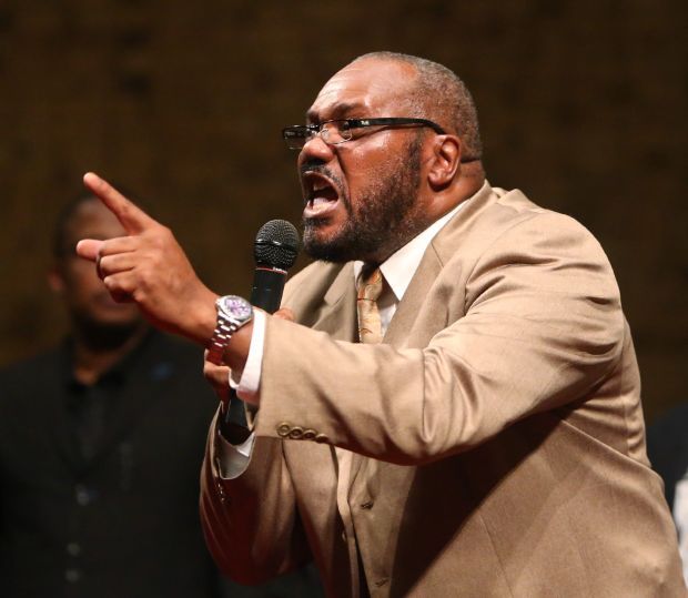Pastor Giving Michael Brown Eulogy Hopes To Unite Not Divide Law And Order