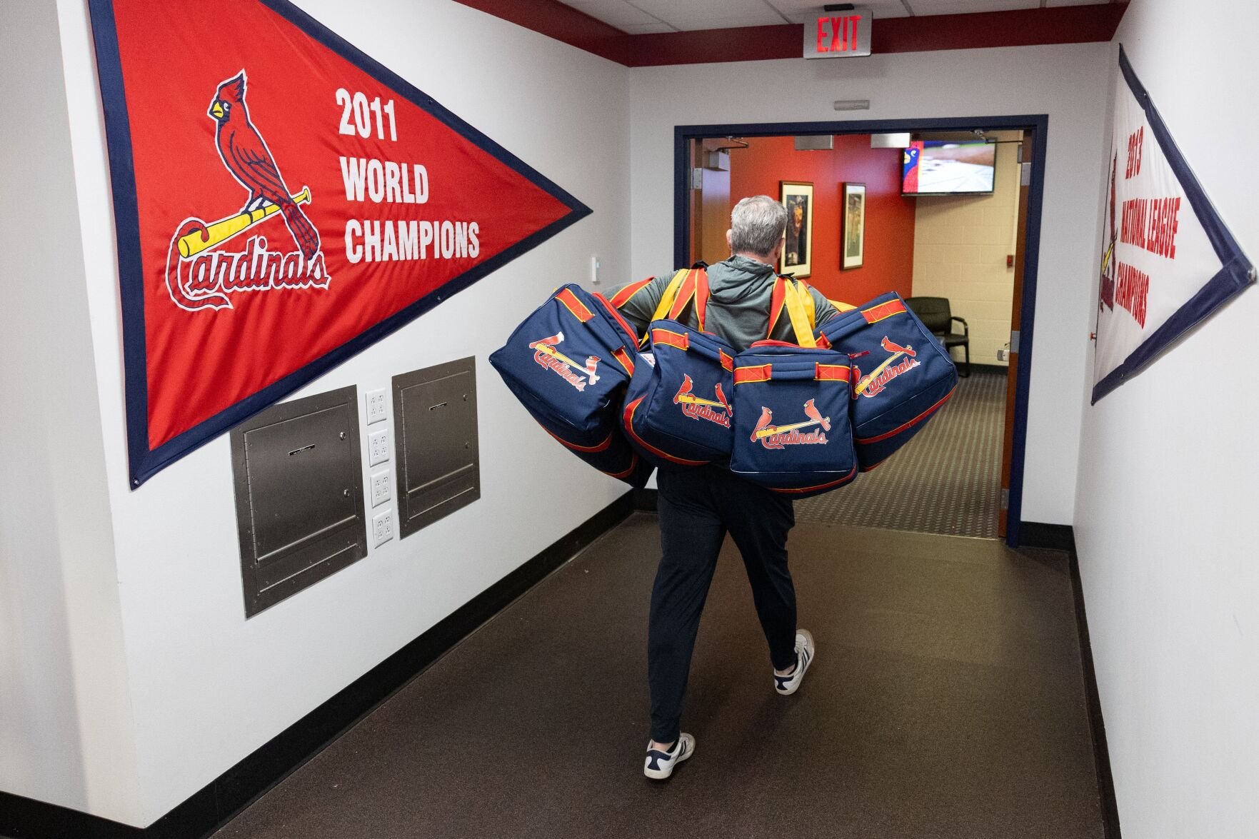 stltoday.com - Cardinals sign with MLB for game broadcasts this year