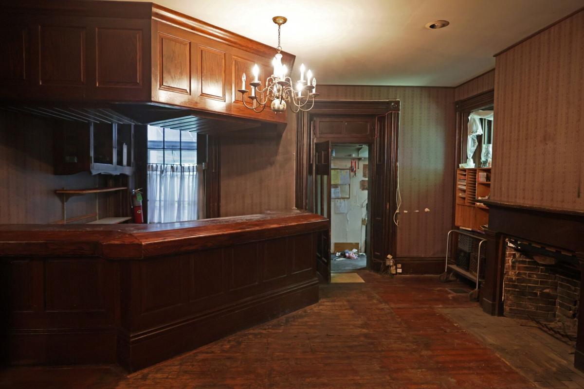 1820s Bissell Mansion, longtime dinner theater venue, is for sale for