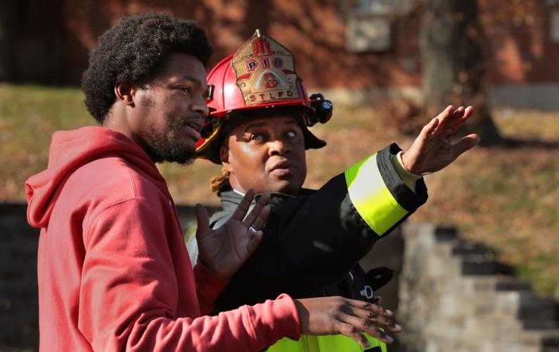 Neighbors rescue people from burning St. Louis apartments