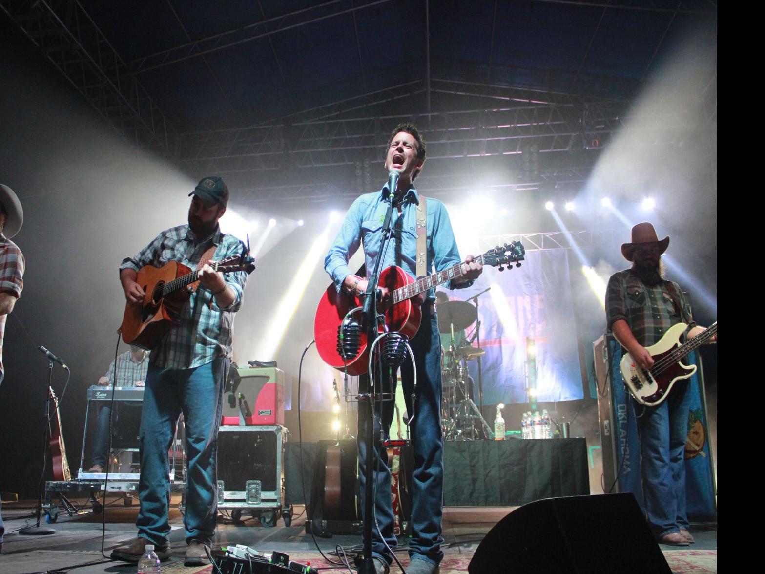 Turnpike Troubadours Find Regular Success In St Louis Music Stltoday Com See what ryan engleman (ryanengleman4) has discovered on pinterest, the world's biggest collection of ideas. turnpike troubadours find regular