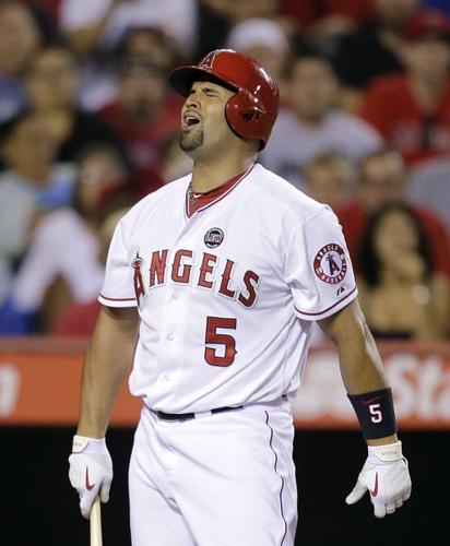Tough fight for Pujols in lawsuit, experts say