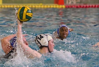 Founders Cup: Marquette 7, Ladue 4