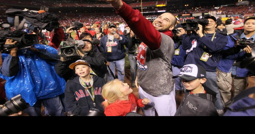 Chris Carpenter tames Rangers on short rest in Cardinals' Game 7 clincher