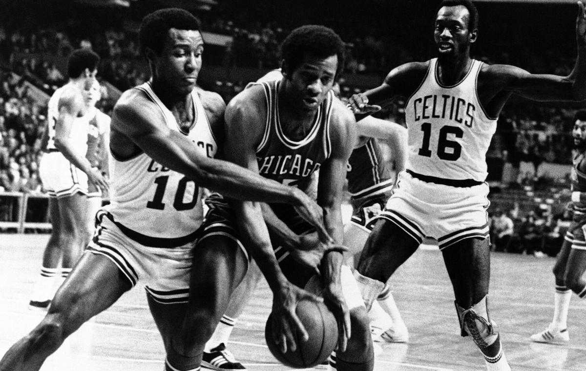 NBA 1965 Boston Celtics K.C. Jones vs St. Louis Hawks Game Action 8 X 10  Photo