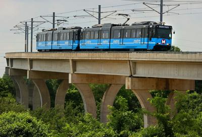 MetroLink train