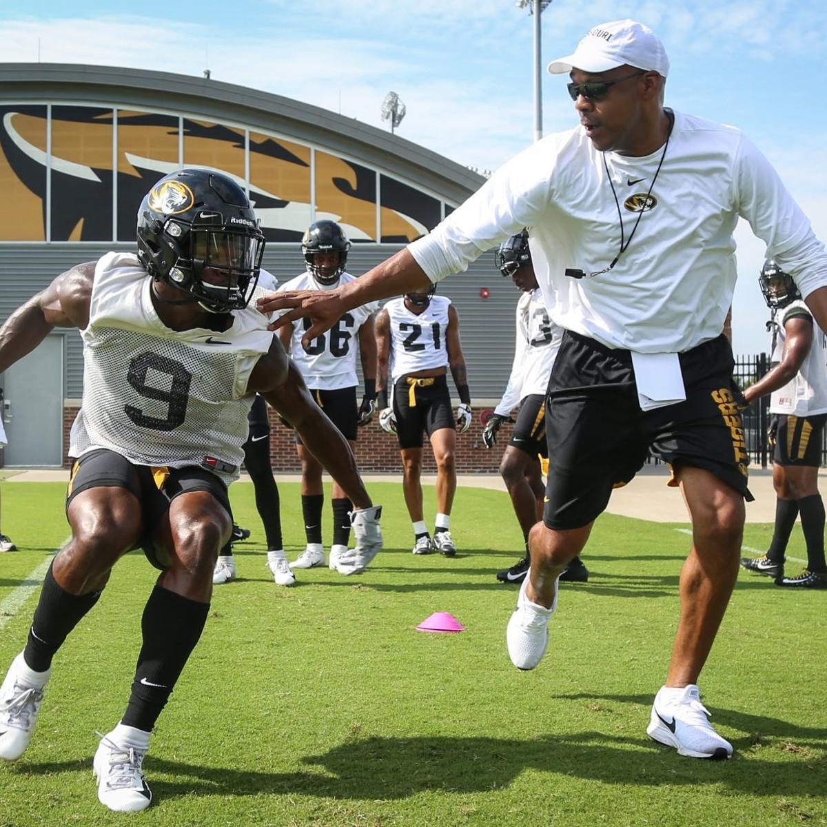 Mizzou S Odom Fights Trend With His Predominantly Black Coaching
