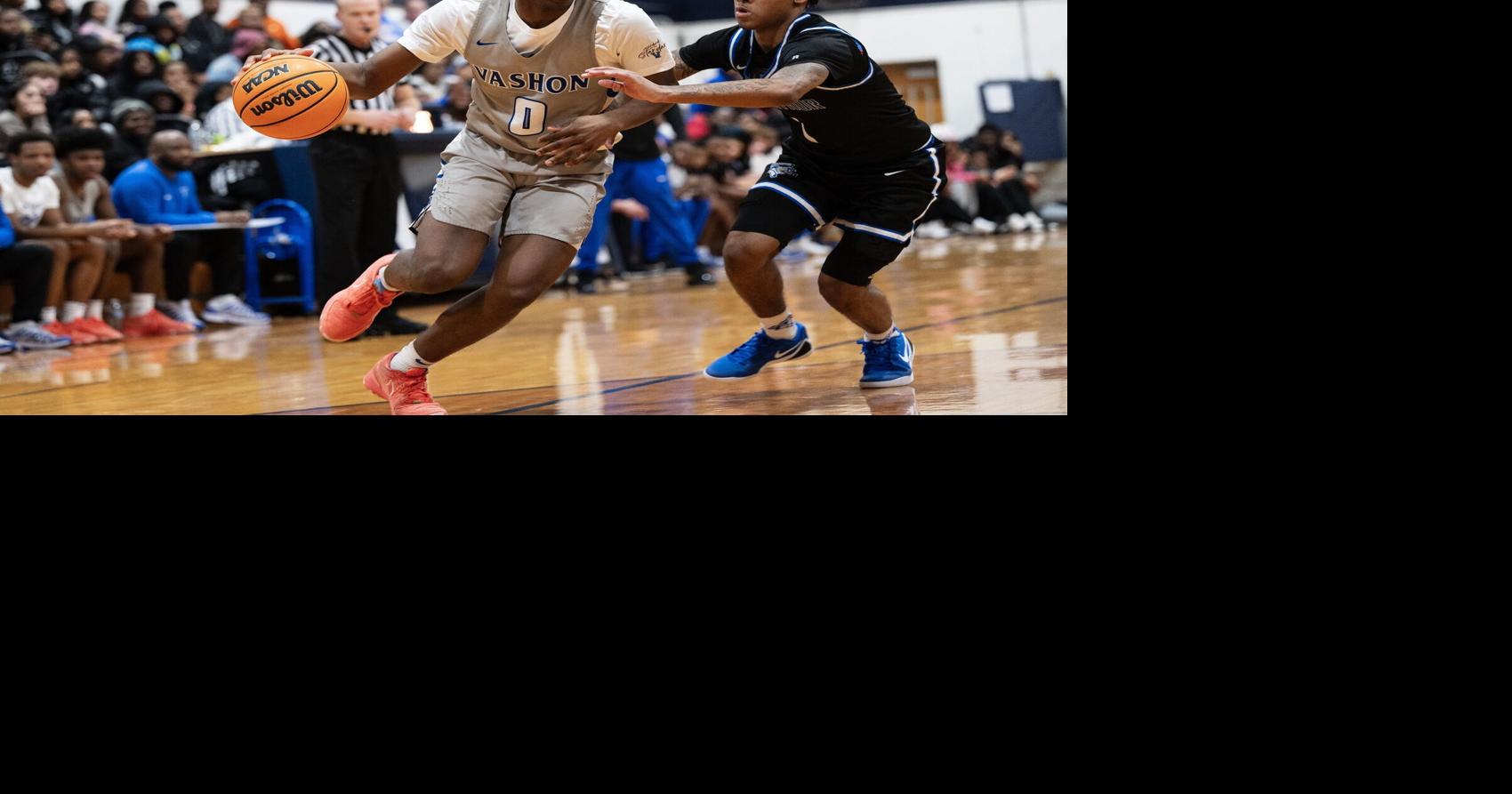 Vashon's Jimmy McKinney III commits to SLU. 'It's a big family over there.'