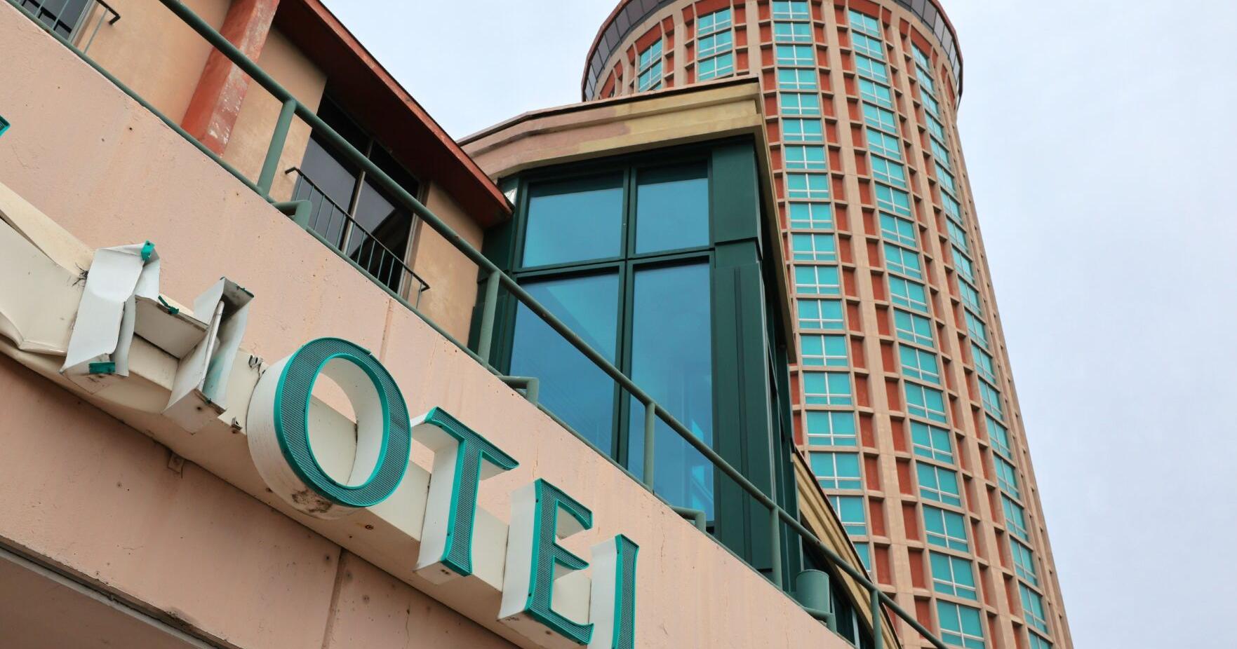 Downtown St. Louis' Millennium Hotel appears on marketplace - Vimarsana News