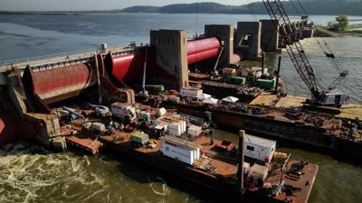 Alberici work on Lock and Dam 25 in 2020
