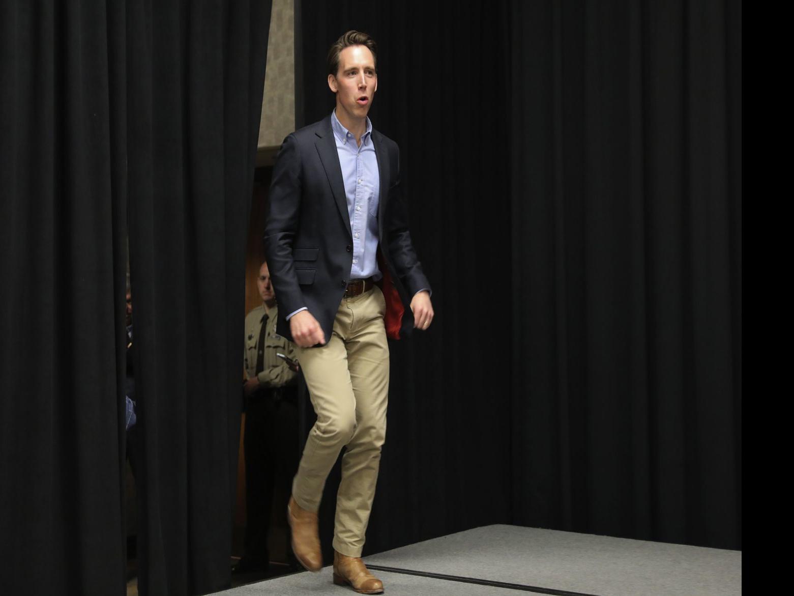 Photos Missouri Attorney General Josh Hawley Campaigns For U S Senate Seat Politics Stltoday Com