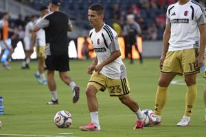 SOCCER-USA-STL-HOU/