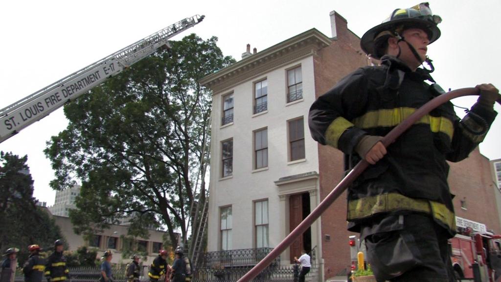 Workers Spark Small Fire On Roof Of Campbell House Museum In St Louis Law And Order Stltoday Com
