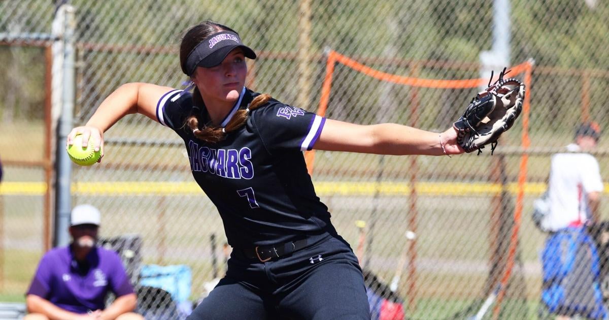 Image for article How puppy power helped Zumwalt Wests Kaelyn Thomas hit 18 home runs Softball spotlight