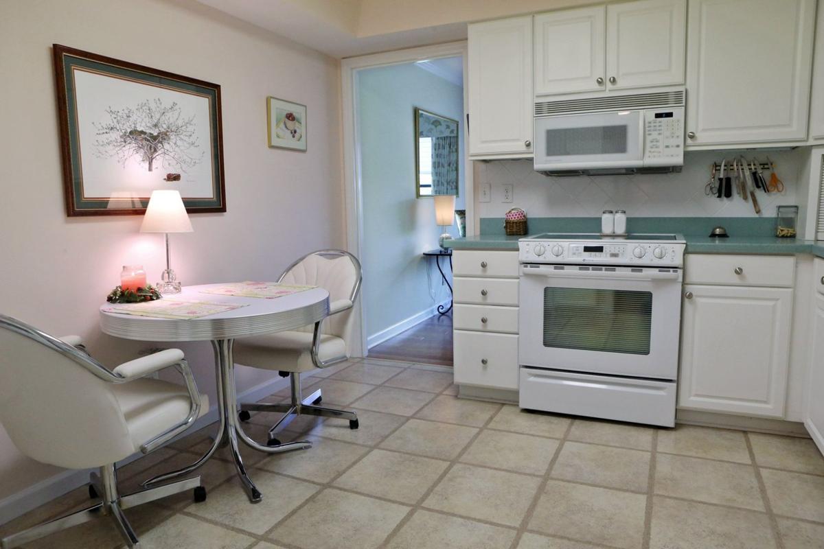 Creve Coeur condo reflects her careers, travels Home & Garden