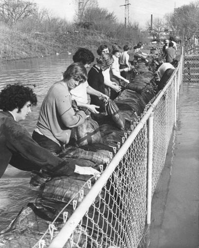 Sandbagging in Lemay in 1973