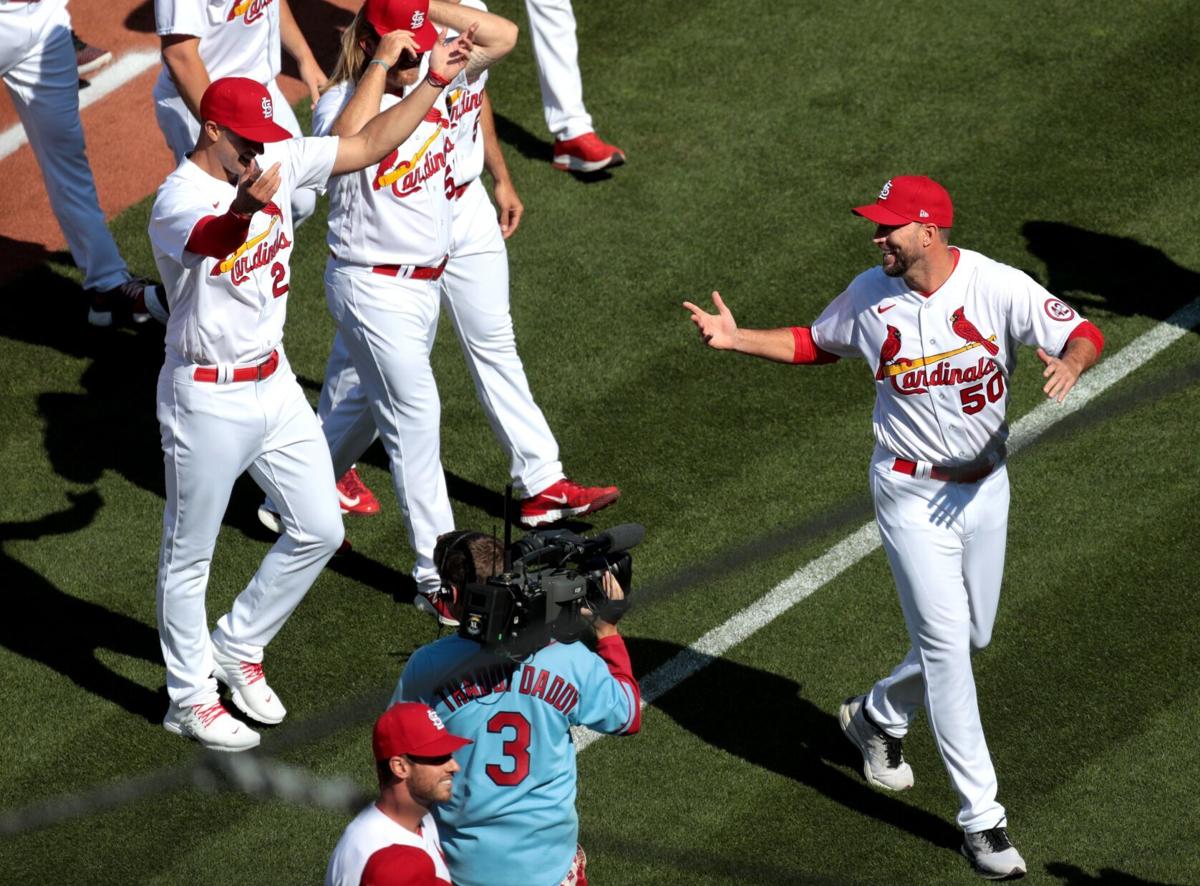 St. Louis Cardinals salute squirrel on rings - ESPN - Fandom - ESPN  Playbook- ESPN