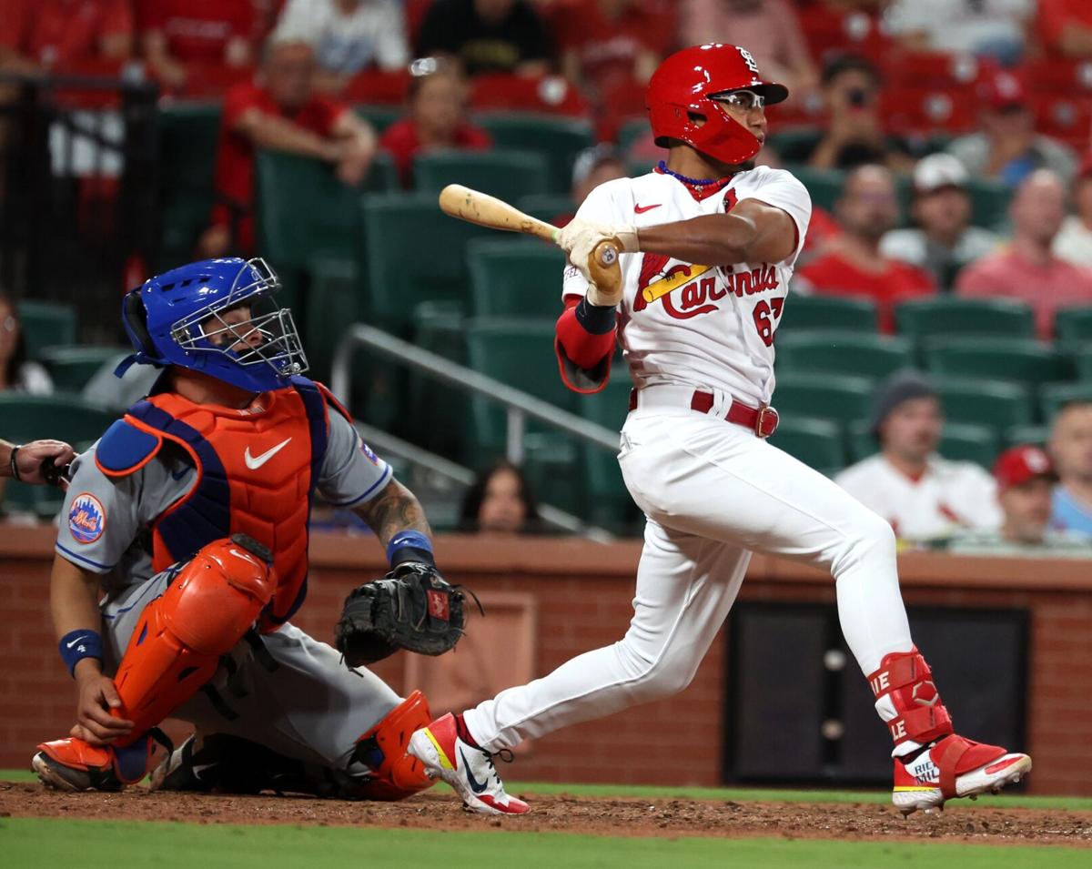 José Quintana debutó con éxito en los Cardenales de San Luis