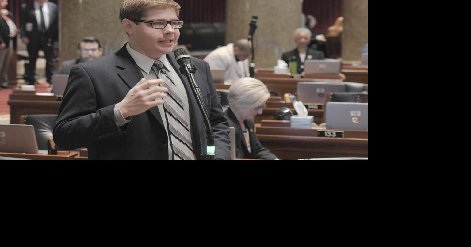 Missouri GOP lawmaker invokes Trump in bill to allow felons to run for ...