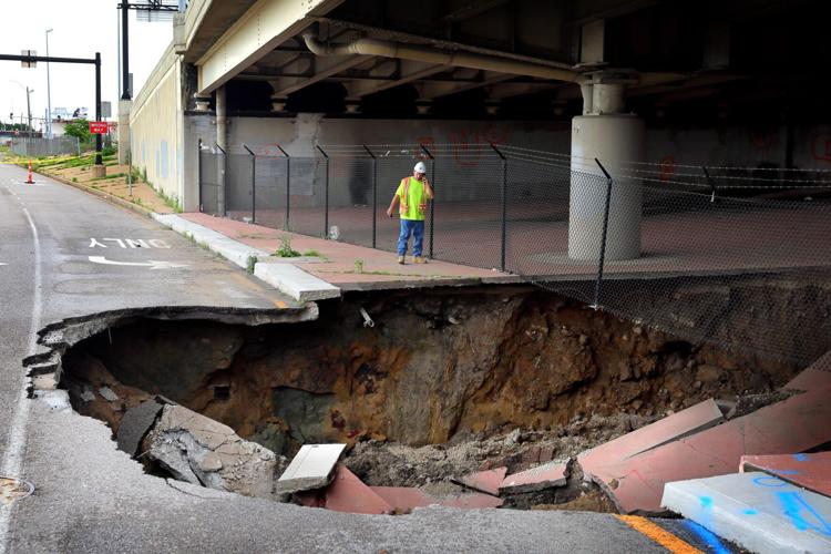 Broken water mains leads to sinkhole, causing Interstate 70 and Interstate 44 to shutdown