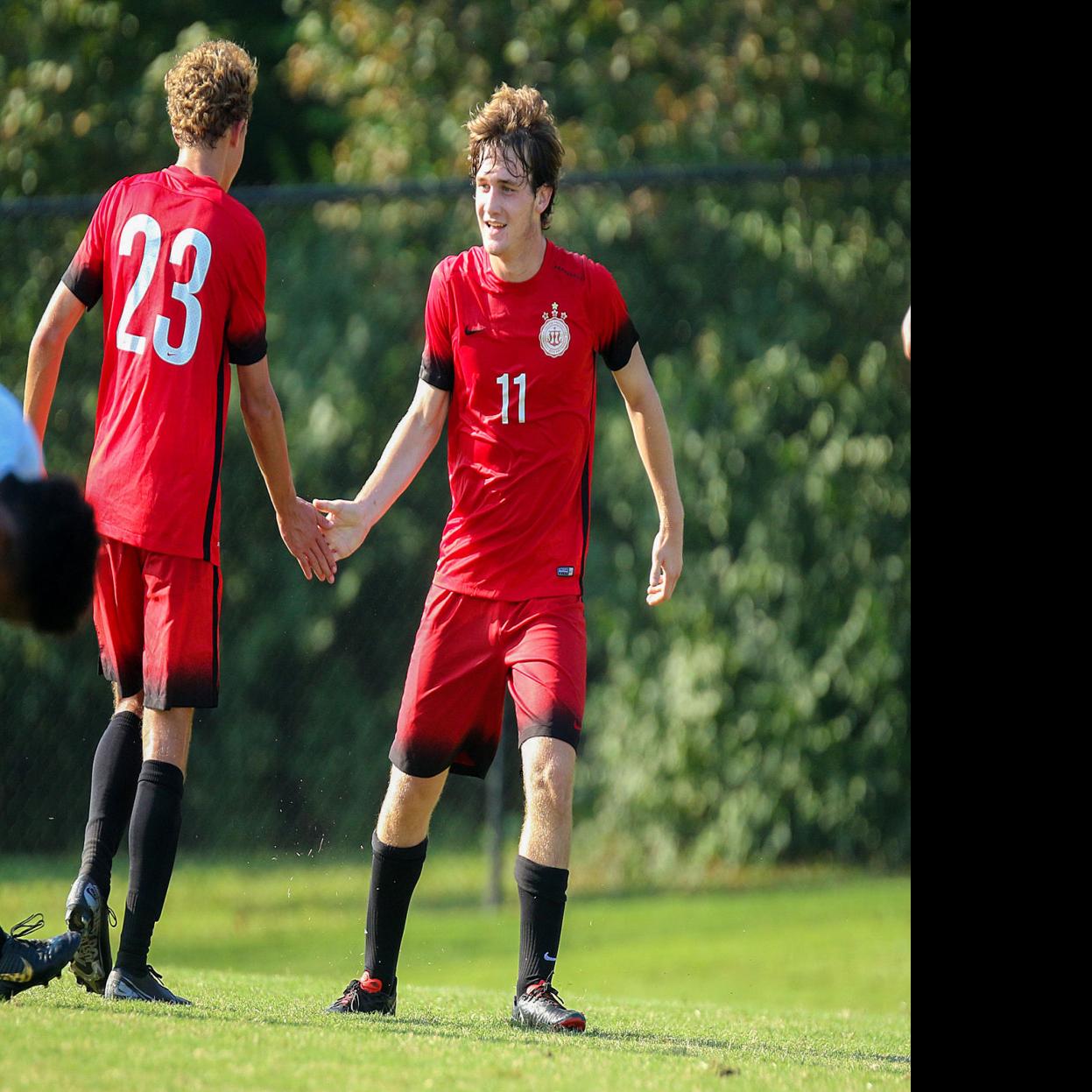 Green S Early Goal In Second Half Helps Chaminade Edge Ladue Boys Soccer Stltoday Com
