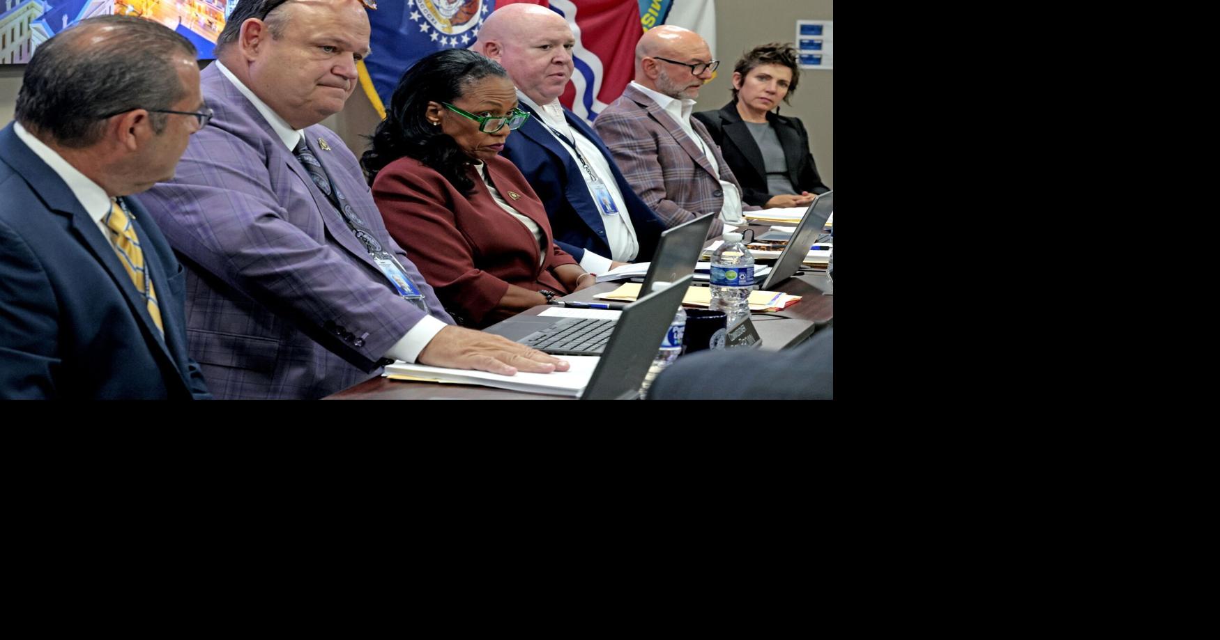 Committee sends rules on body cameras, anonymous complaints and discipline appeals to full board.