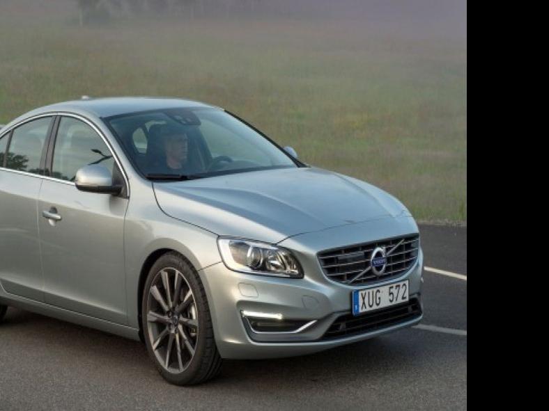 Volvo s60 седан