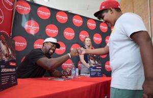 MLB Home Run Derby champ Jordan Walker greets fans at Schnucks