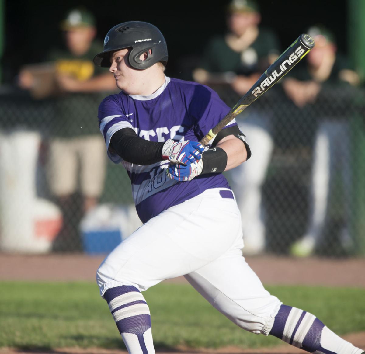 Kempfer delivers key hit to move Valmeyer one victory from first title