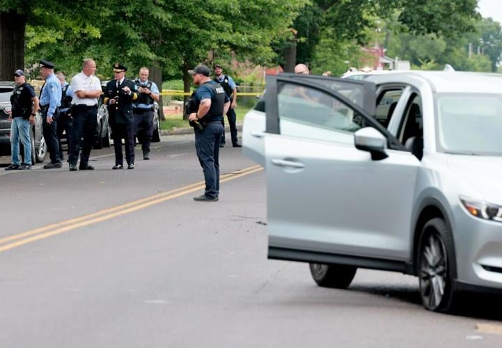 Police shoot, kill teen they say led them on chase and pointed gun in ...