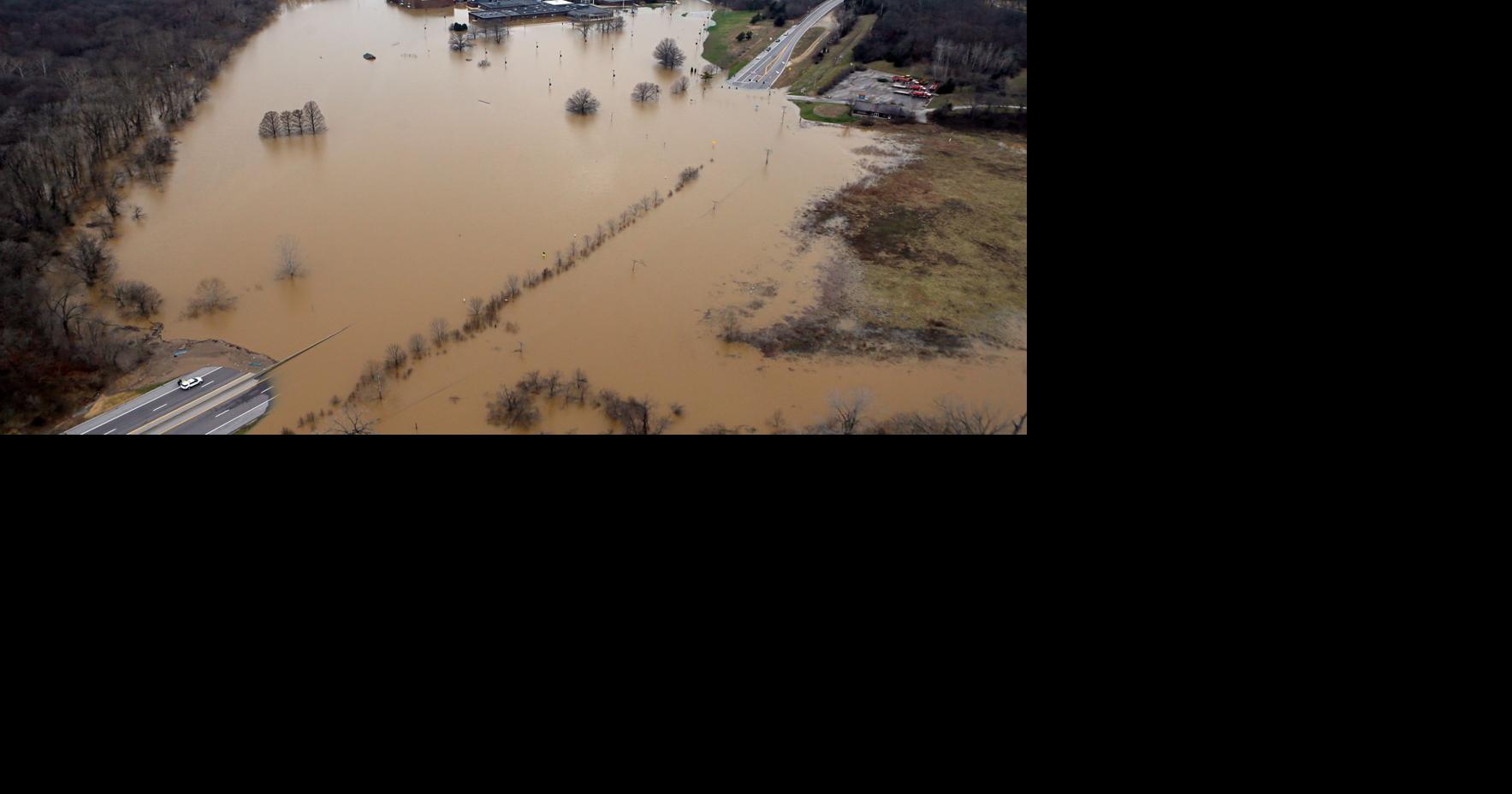 Historic flooding on the Meramec River threatens Eureka High School