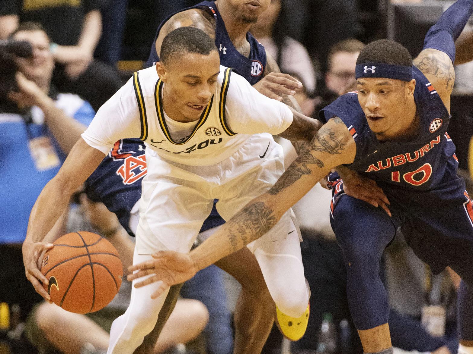 Mizzou Takes Down No 11 Auburn Behind Career Days From Pinson