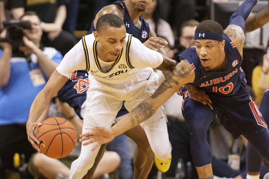 Mizzou Takes Down No 11 Auburn Behind Career Days From Pinson
