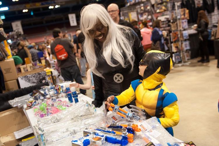 Wizard World Comic Con brings out the fans