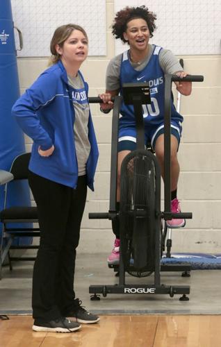 St. Louis University women's basketball team practices for upcoming NCAA tournament