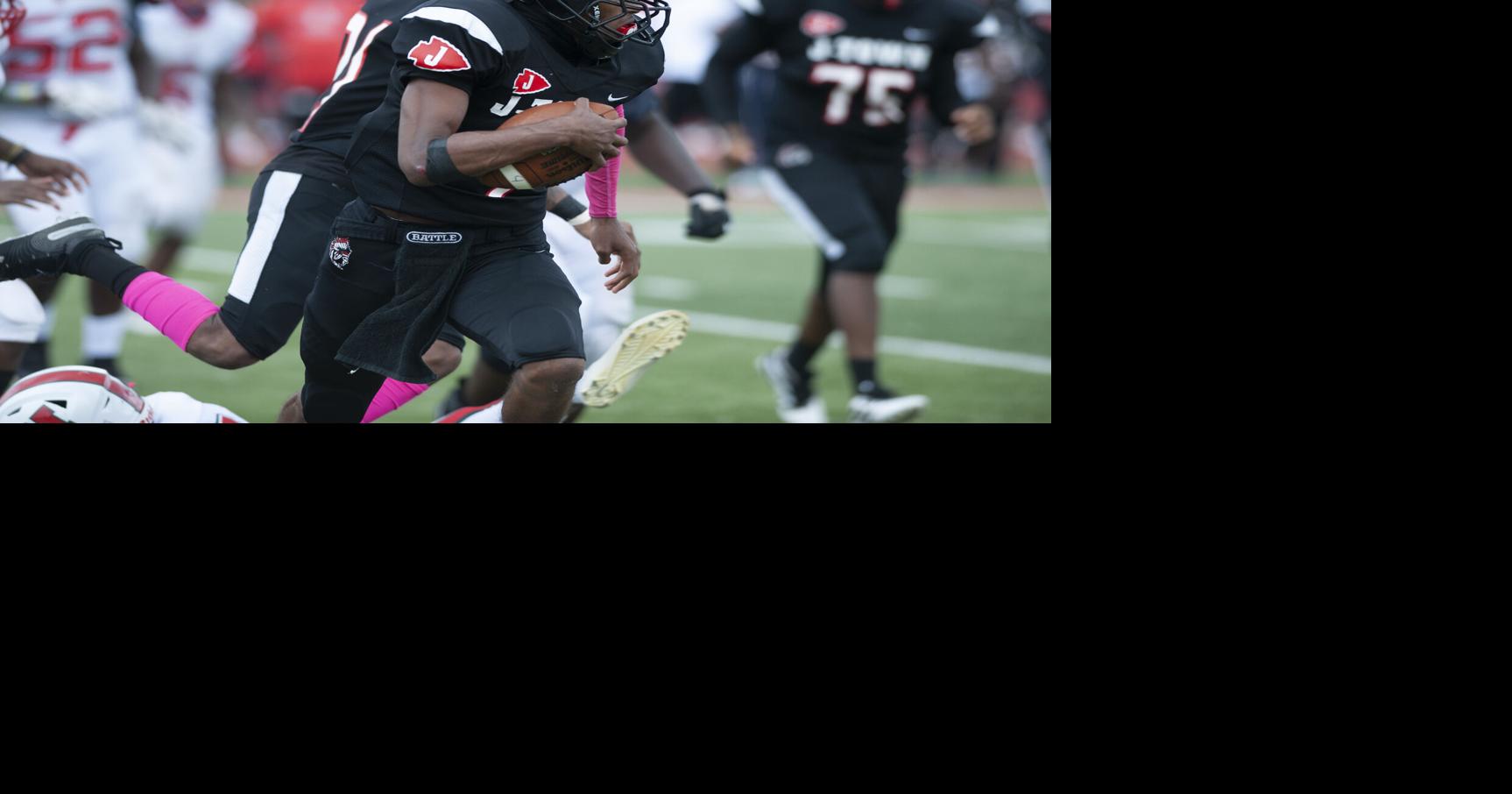 Cody breaks loose to lead Jennings over Normandy
