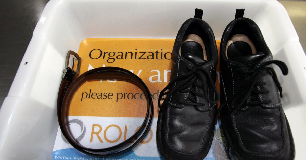 Travelers no longer have to remove shoes at US airports