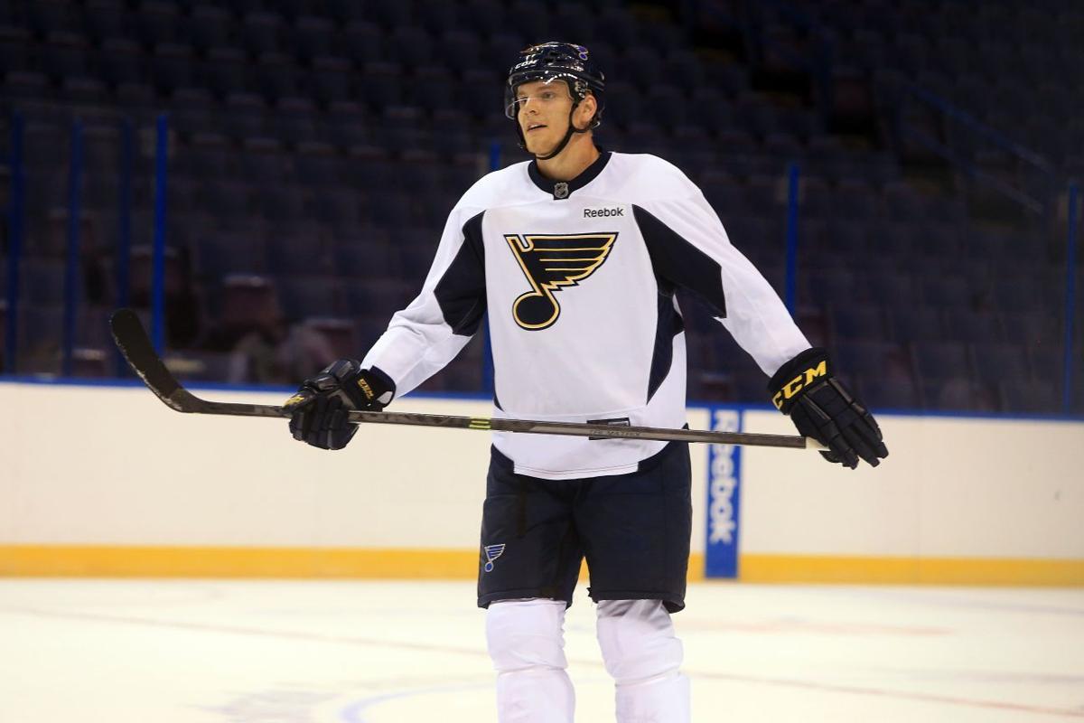 Edmundson, Parayko will make NHL debuts together