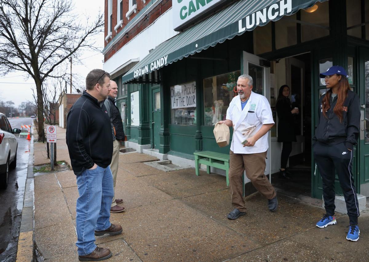Restaurants adopt to coronavirus shutdown